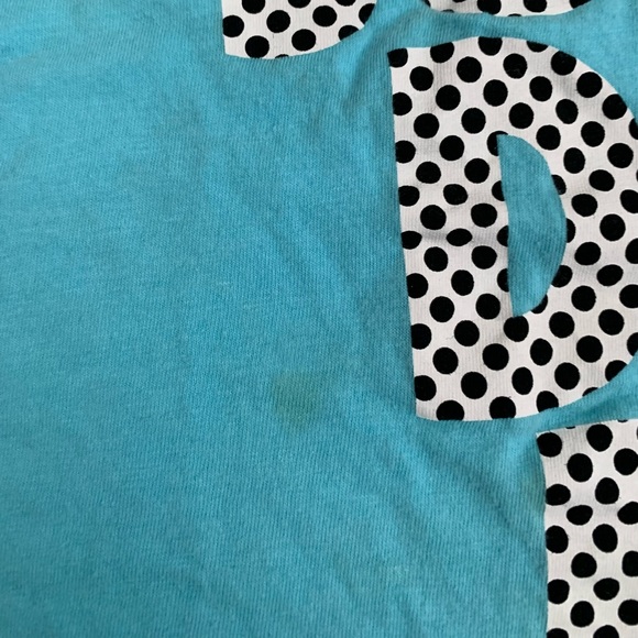 Girls Nike Tee and Under Armour Sports Bra - Picture 3 of 5